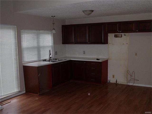 5348 Trailoaks Dr, Black Jack, MO 63033 photo 12