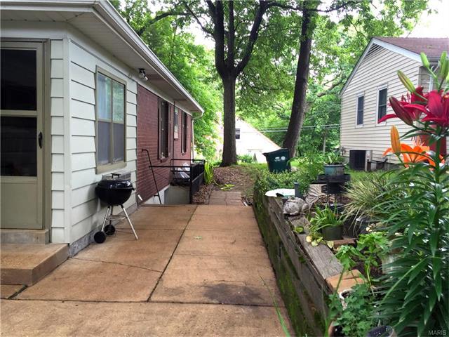 700 E Jackson Rd, Saint Louis, MO 63119 photo 14