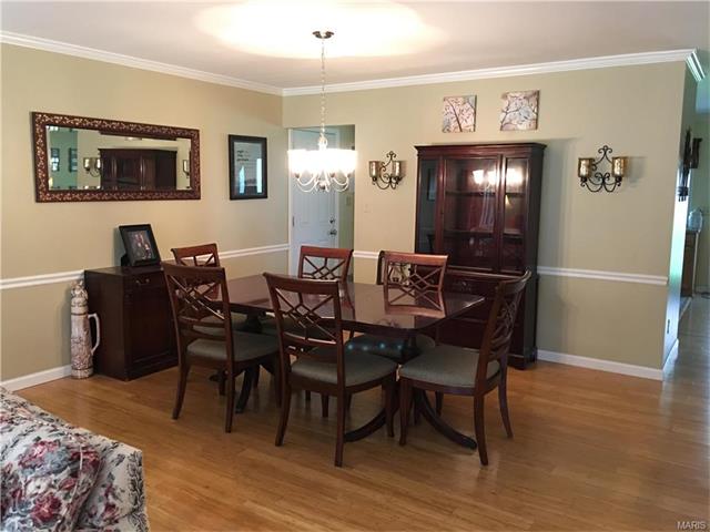 1124 Pinrun Dr, Ballwin, MO 63011 photo 10