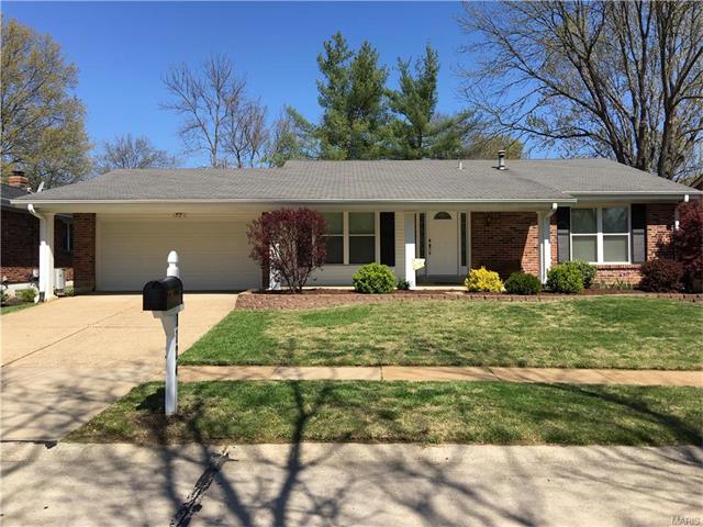 1124 Pinrun Dr, Ballwin, MO 63011 photo 1