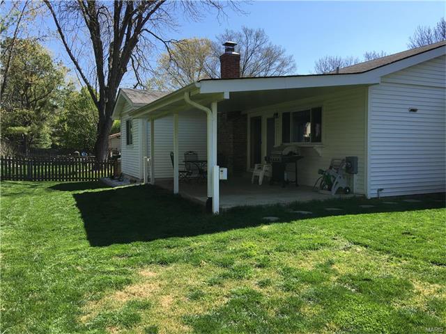 1124 Pinrun Dr, Ballwin, MO 63011 photo 32