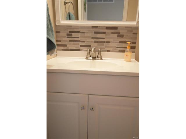 275 Baxter, Ballwin, MO 63011 photo 9