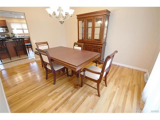 275 Baxter, Ballwin, MO 63011 photo 4