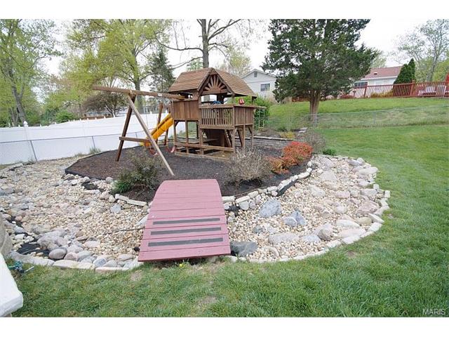 275 Baxter, Ballwin, MO 63011 photo 25