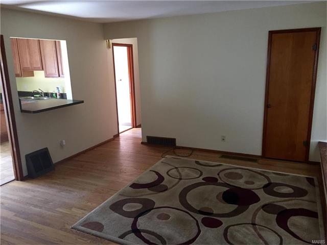 7154 Sharp Ave, Saint Louis, MO 63116 photo 5