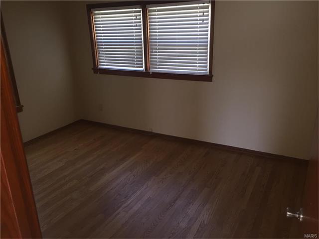 7154 Sharp Ave, Saint Louis, MO 63116 photo 18