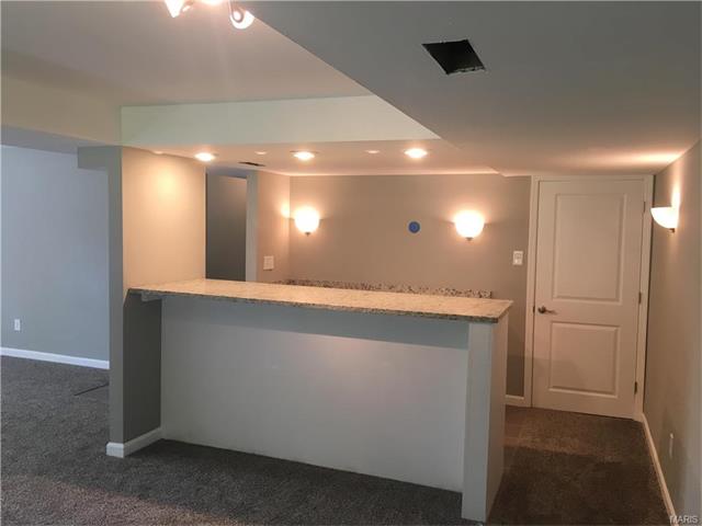 909 Napoli, Ballwin, MO 63021 photo 14