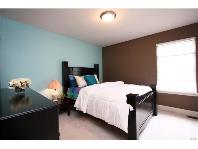 551 Brook Meadow Dr, Ballwin, MO 63021 photo 13