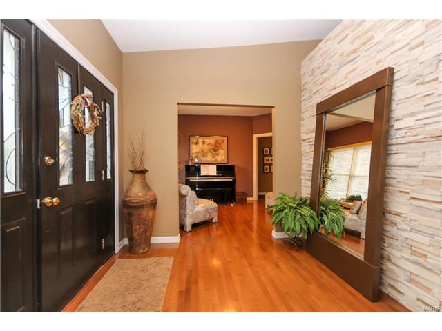 1444 Carriage Bridge Trl, Ballwin, MO 63021 photo 6