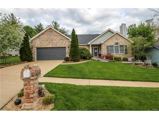 1444 Carriage Bridge Trl, Ballwin, MO 63021 photo 1