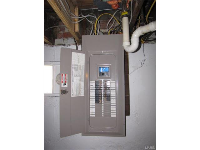 2227 Atwater Ave, Greendale, MO 63121 photo 22