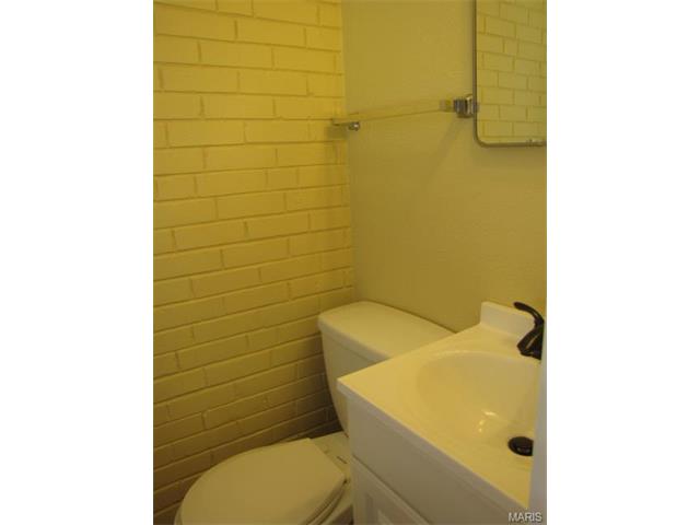 2227 Atwater Ave, Greendale, MO 63121 photo 18