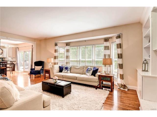 5589 Hennsley Cir, Weldon Spring, MO 63304 photo 7