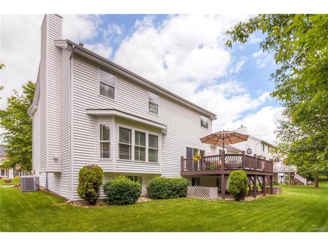 5589 Hennsley Cir, Weldon Spring, MO 63304 photo 28