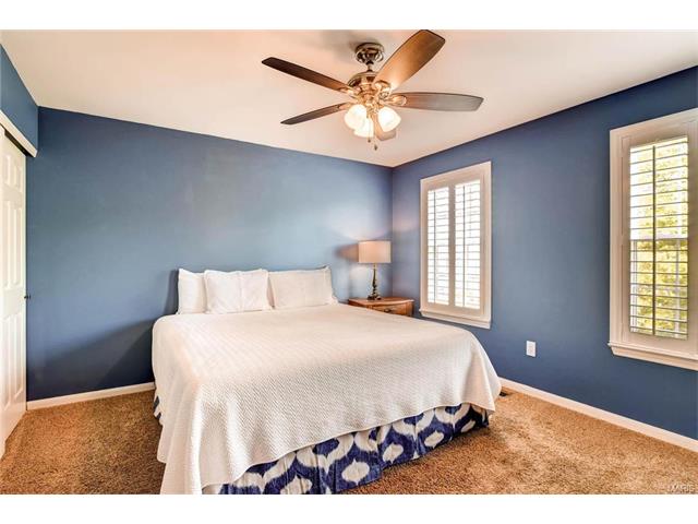 5589 Hennsley Cir, Weldon Spring, MO 63304 photo 20