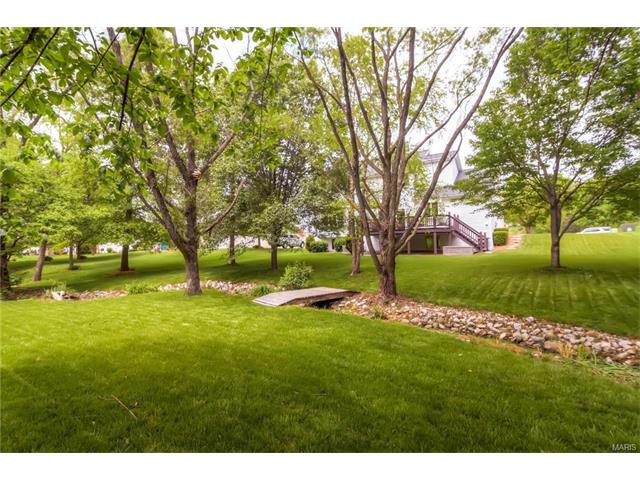 5589 Hennsley Cir, Weldon Spring, MO 63304 photo 27