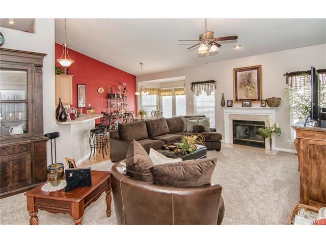105 Eagle Cv, Saint Charles, MO 63303 photo 6