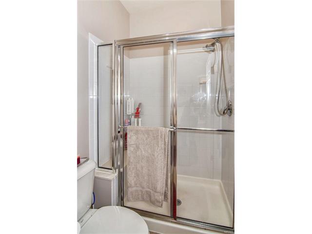 105 Eagle Cv, Saint Charles, MO 63303 photo 14