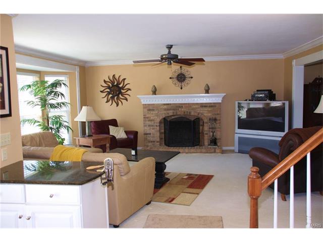 2535 Barrett Spgs, Ballwin, MO 63021 photo 12