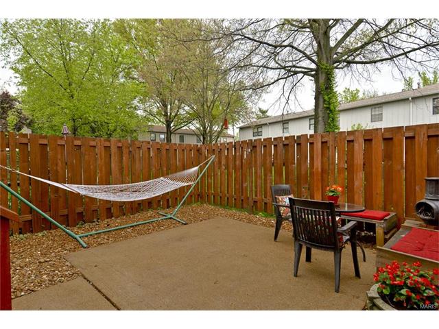 13392 Hiddengarden Ct, Ballwin, MO 63021 photo 26