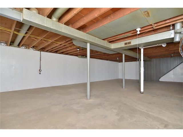 3330 Fee Fee Rd, Bridgeton, MO 63044 photo 20