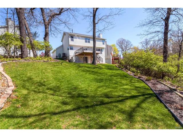 202 Oakwood Ter, Ballwin, MO 63021 photo 31