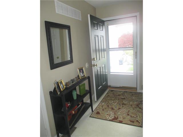 237 Tyndale, O'fallon, MO 63366 photo 4