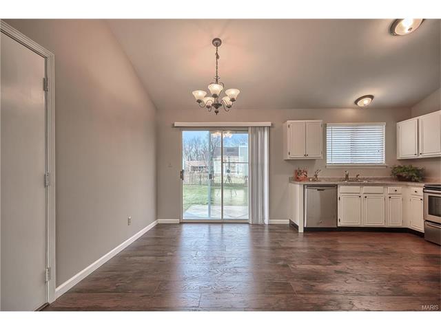 117 Bonnybridge Ct, Ellisville, MO 63021 photo 4