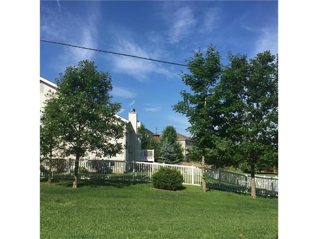151 Valleybrook, O'fallon, MO 63368 photo 3