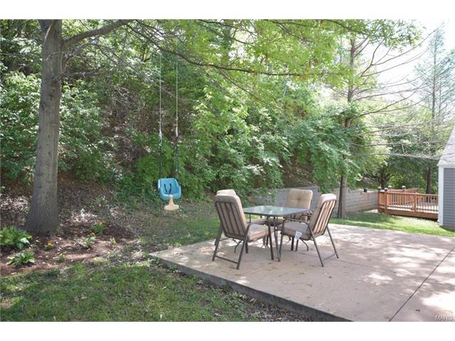 202 Cascade Terrace Dr, Ballwin, MO 63021 photo 2