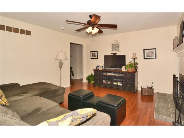 503 Stephanie Ln, Ballwin, MO 63011 photo 7