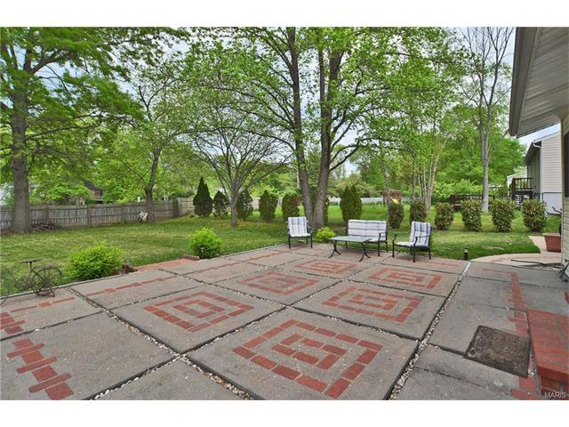 503 Stephanie Ln, Ballwin, MO 63011 photo 16