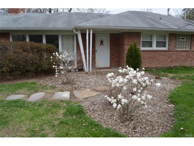 126 Stoneyside Ln, Saint Louis, MO 63132 photo 1