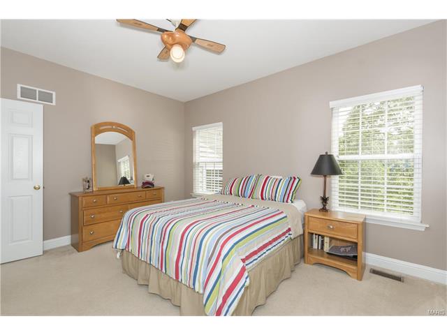 1038 Kiefer Ridge Dr, Ballwin, MO 63021 photo 26
