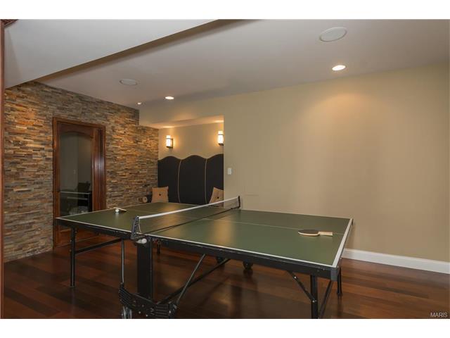 1038 Kiefer Ridge Dr, Ballwin, MO 63021 photo 36