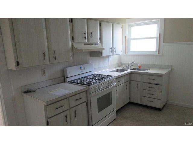 3706 Risch Ave, Saint Louis, MO 63125 photo 4