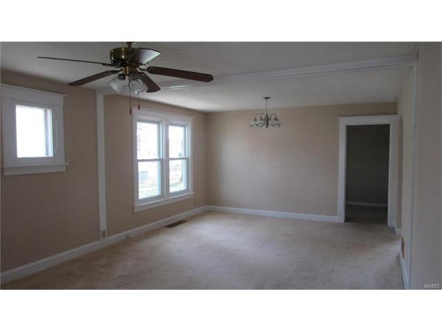 3706 Risch Ave, Saint Louis, MO 63125 photo 2