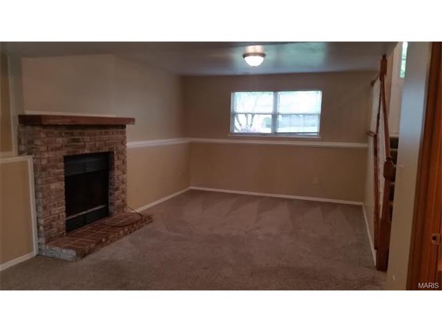 512 Durango Dr, O'fallon, MO 63368 photo 8