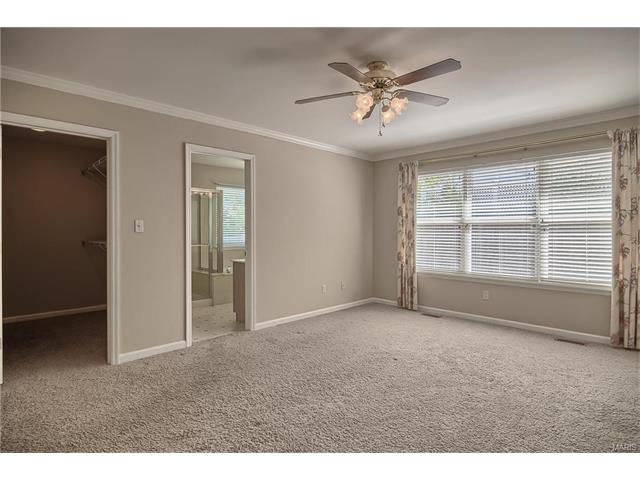 442 Governor Ct, Ballwin, MO 63021 photo 19