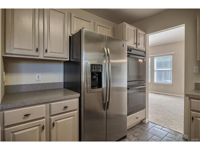 442 Governor Ct, Ballwin, MO 63021 photo 15