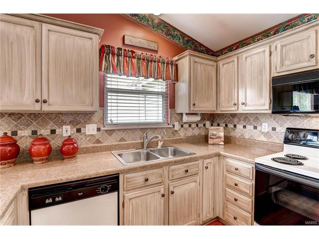 16338 Black Cherry Dr, Grover, MO 63040 photo 9