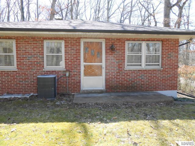 42 Mombert, Ballwin, MO 63021 photo 1