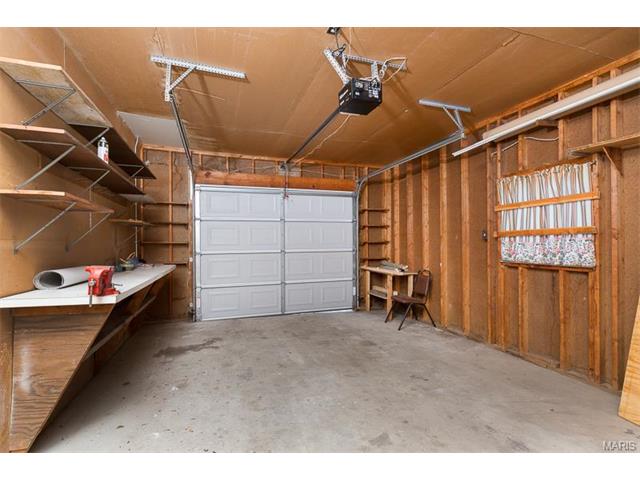9502 Minerva Ave, Saint Louis, MO 63114 photo 20