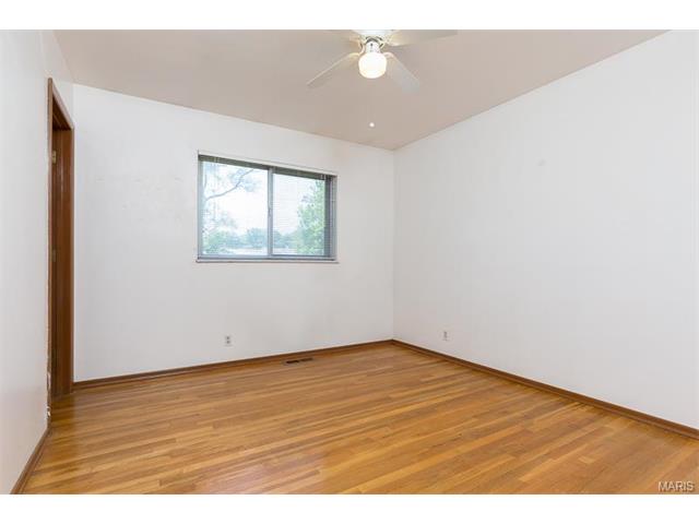 9502 Minerva Ave, Saint Louis, MO 63114 photo 17