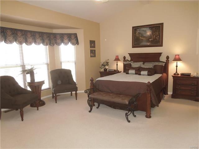 981 Timber Gln, Ballwin, MO 63021 photo 20