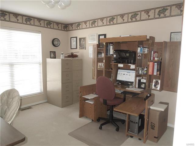 981 Timber Gln, Ballwin, MO 63021 photo 24
