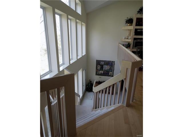 981 Timber Gln, Ballwin, MO 63021 photo 30