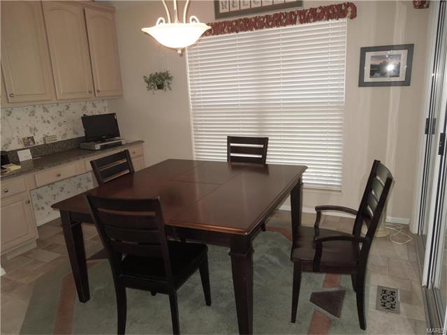 981 Timber Gln, Ballwin, MO 63021 photo 13