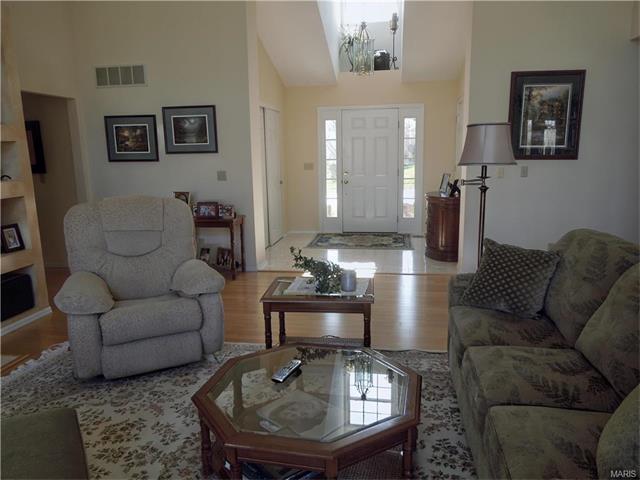 981 Timber Gln, Ballwin, MO 63021 photo 6