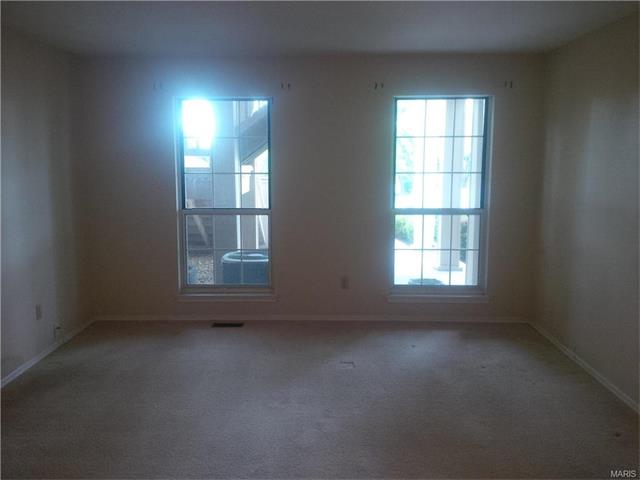 568 Oak Ridge Trl, Ballwin, MO 63021 photo 8